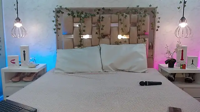 Snapshot of GigiVolkova chatting on November 2025 02:12:01 AM GigiVolkova online show from November 2025 02:12:01 AM