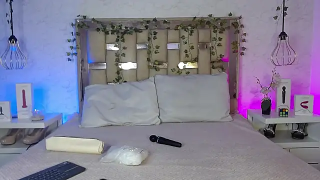 Snapshot of GigiVolkova chatting on November 2025 03:28:02 AM GigiVolkova online show from November 2025 03:28:02 AM