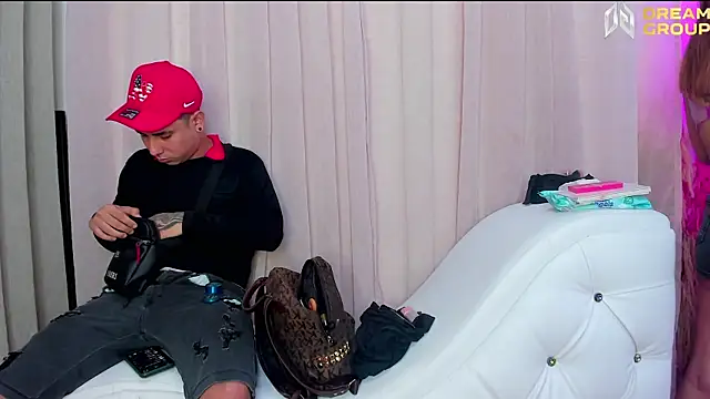 Yourslust  online show from April 2026 08:06:02 PM