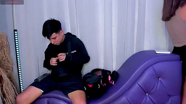 Snapshot of Yourslust_ chatting on November 2025 08:02:02 PM Yourslust online show from November 2025 08:02:02 PM