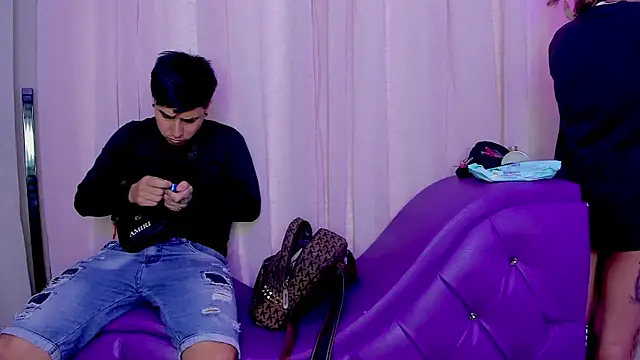 Yourslust  online show from February 2026 07:25:01 PM