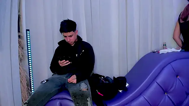 Snapshot of Yourslust_ chatting on December 2025 08:25:01 PM Yourslust online show from December 2025 08:25:01 PM