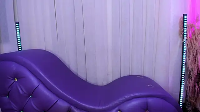 Yourslust  online show from February 2026 12:35:01 PM