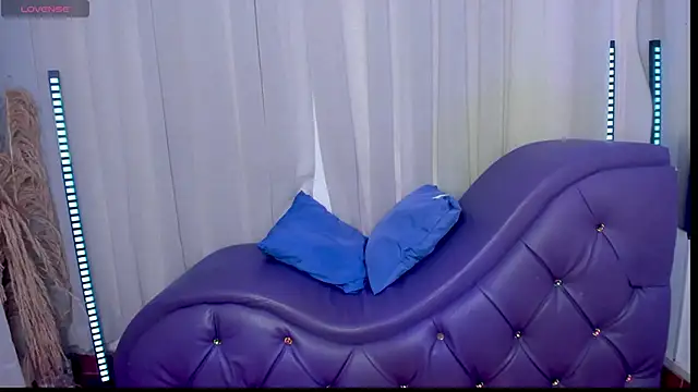 Snapshot of Yourslust_ chatting on December 2025 12:15:01 PM Yourslust online show from December 2025 12:15:01 PM