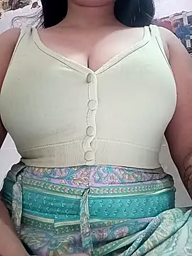 Snapshot of cute-mahek chatting on October 2025 09:21:01 AM cute-mahek online show from October 2025 09:21:01 AM