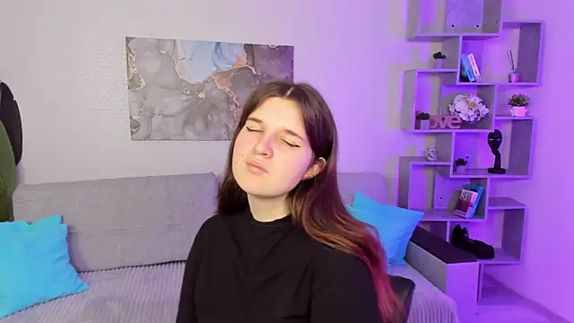 BonneyLove online show from September 2025 05:46:01 PM