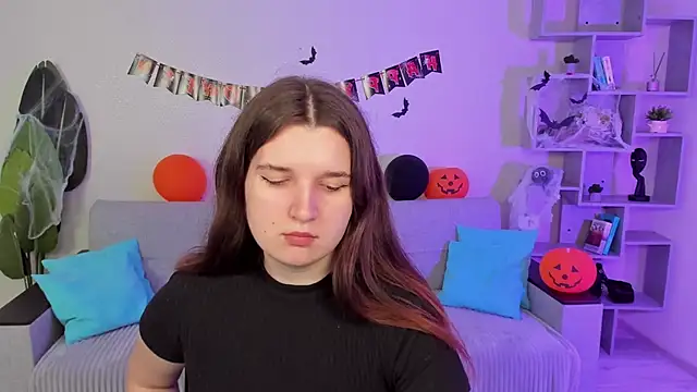 BonneyLove online show from November 2025 05:38:02 PM