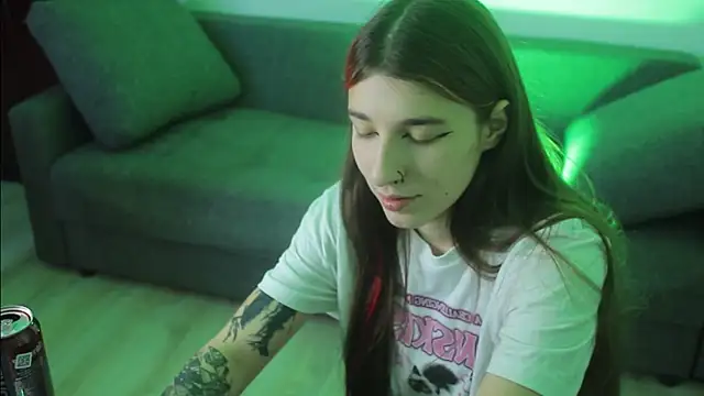 Snapshot of Jessica___feet chatting on December 2024 05:25:01 AM Jessica feet online show from December 2024 05:25:01 AM