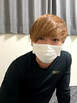 Snapshot of onimakura chatting on December 2025 04:01:01 PM onimakura online show from December 2025 04:01:01 PM