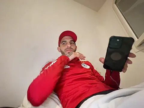 Rebeu313 online show from December 2025 04:55:02 PM