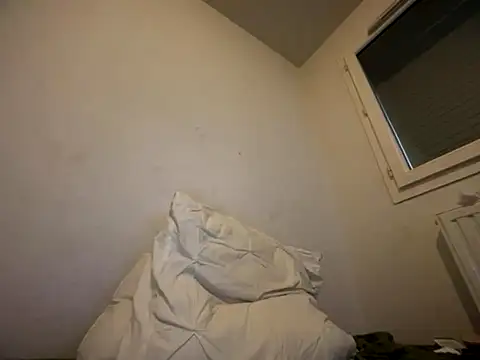 Rebeu313 online show from November 2025 07:42:01 AM