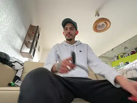 Rebeu313 online show from February 2025 02:33:02 PM