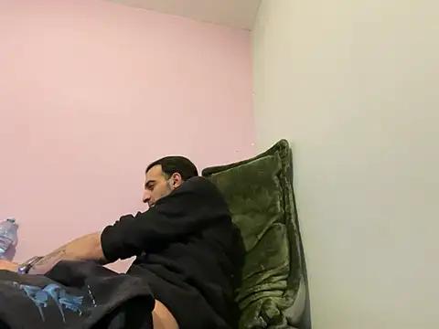 Rebeu313 online show from February 2026 02:42:02 AM