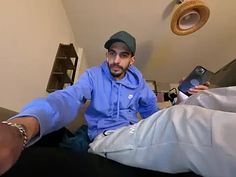 Rebeu313 online show from February 2025 06:37:01 PM