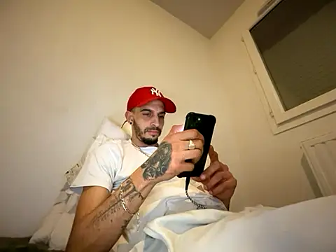 Rebeu313 online show from November 2025 06:41:02 PM