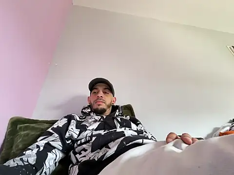 Rebeu313 online show from March 2026 10:31:02 AM