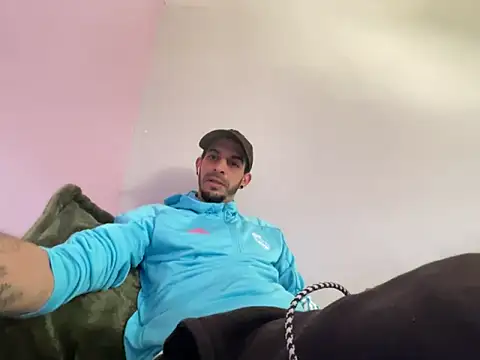 Rebeu313 online show from February 2026 10:17:02 AM