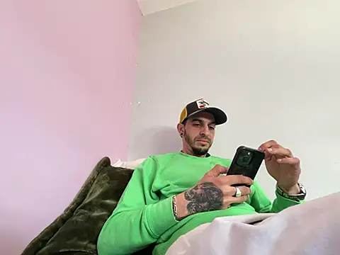 Rebeu313 online show from February 2026 09:11:02 AM