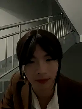 Snapshot of AwakeSubtitle chatting on September 2025 04:29:02 PM AwakeSubtitle online show from September 2025 04:29:02 PM