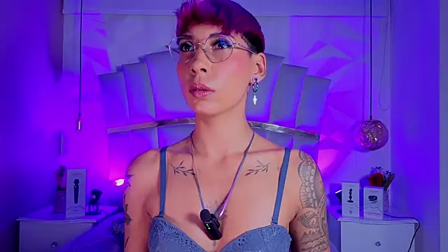 Snapshot of MiaMorgan_ chatting on September 2025 04:02:01 AM MiaMorgan online show from September 2025 04:02:01 AM