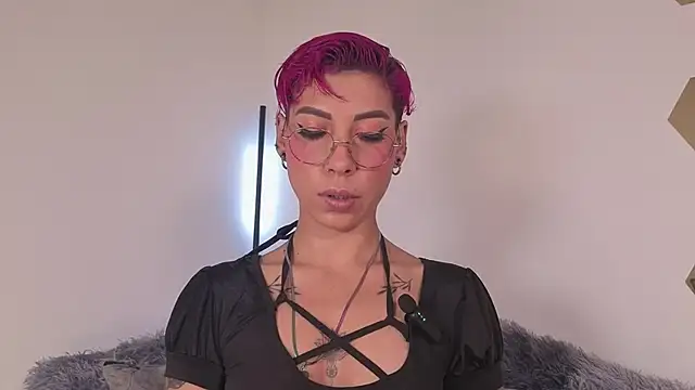 MiaMorgan  online show from November 2025 01:22:02 PM