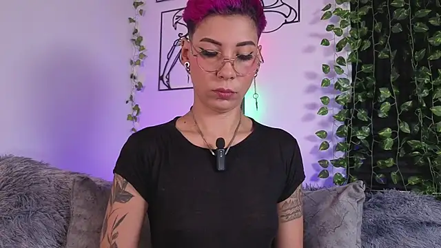 MiaMorgan  online show from December 2025 12:59:02 PM