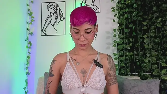 MiaMorgan  online show from December 2025 02:42:02 PM