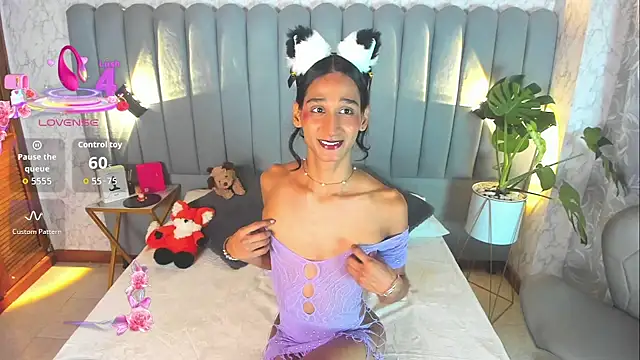 skyyfoxpraga online show from October 2025 12:40:02 PM
