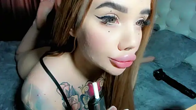 Snapshot of Aira_vi chatting on February 2025 03:50:02 AM Aira vi online show from February 2025 03:50:02 AM