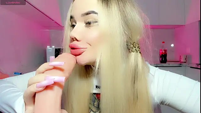 Snapshot of Aira_vi chatting on December 2024 01:36:01 AM Aira vi online show from December 2024 01:36:01 AM