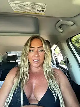 sunshinekisses online show from May 2026 06:53:01 PM