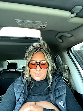 sunshinekisses online show from November 2025 08:31:01 PM