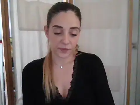 MissBella131 online show from December 2024 02:26:02 PM