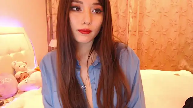 lilianbee online show from March 2026 07:01:02 AM