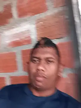 Snapshot of bigghetto1 chatting on February 2025 08:39:01 PM bigghetto1 online show from February 2025 08:39:01 PM