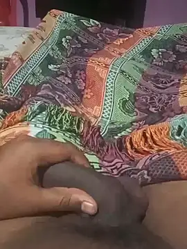 Snapshot of bigghetto1 chatting on March 2025 11:33:01 PM bigghetto1 online show from March 2025 11:33:01 PM