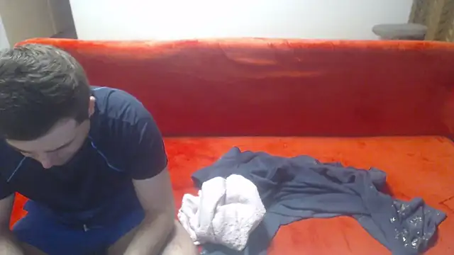 Snapshot of AngelAndDevil92 chatting on January 2025 05:56:02 PM AngelAndDevil92 online show from January 2025 05:56:02 PM
