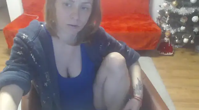 Snapshot of AngelAndDevil92 chatting on January 2025 01:52:02 PM AngelAndDevil92 online show from January 2025 01:52:02 PM