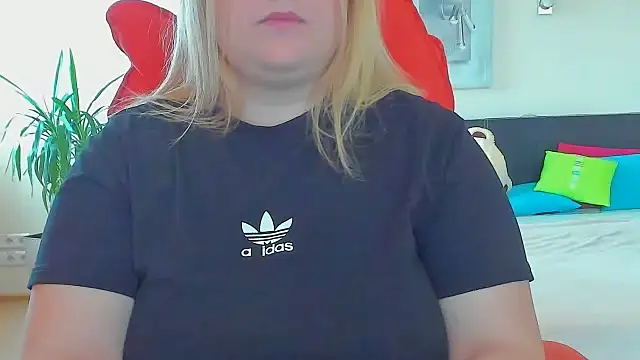 Doliss online show from September 2025 06:13:02 AM