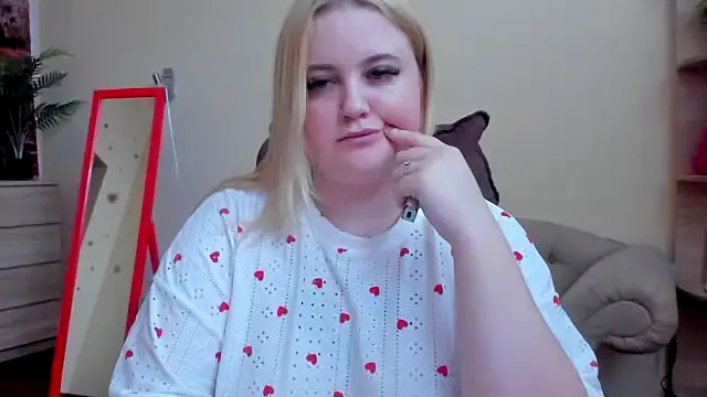 Doliss online show from November 2025 07:19:01 AM