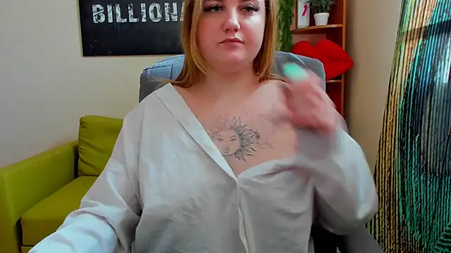 Doliss online show from February 2025 10:07:02 AM