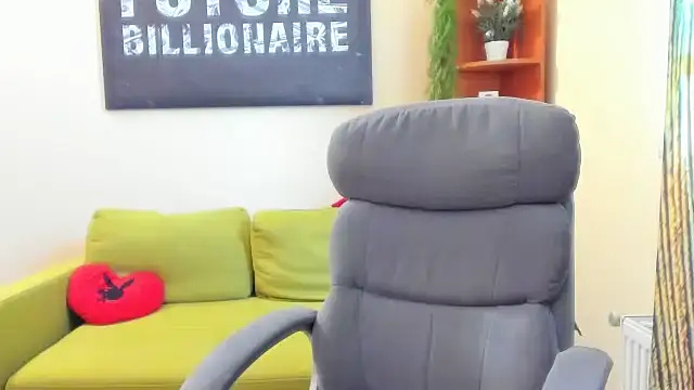 Doliss online show from March 2025 06:48:02 AM