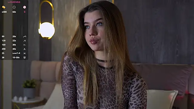 Sara Lewiis online show from November 2025 04:50:02 PM