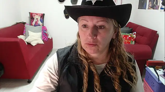 Snapshot of emperabigbootybigass chatting on December 2025 12:04:02 PM emperabigbootybigass online show from December 2025 12:04:02 PM