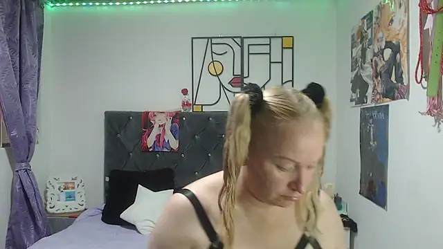 Snapshot of emperabigbootybigass chatting on June 2026 02:33:01 PM emperabigbootybigass online show from June 2026 02:33:01 PM