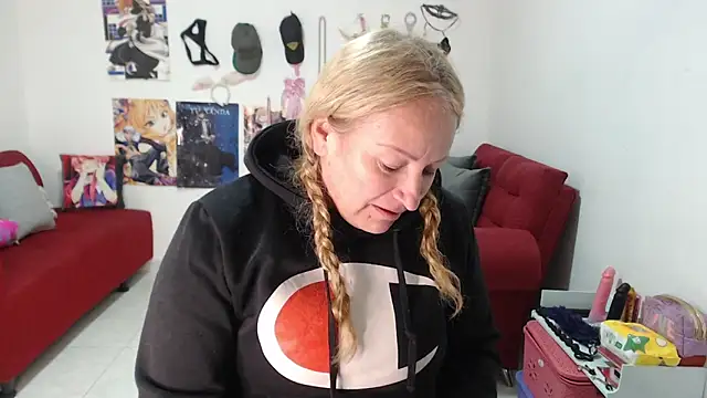 Snapshot of emperabigbootybigass chatting on October 2025 12:17:02 PM emperabigbootybigass online show from October 2025 12:17:02 PM