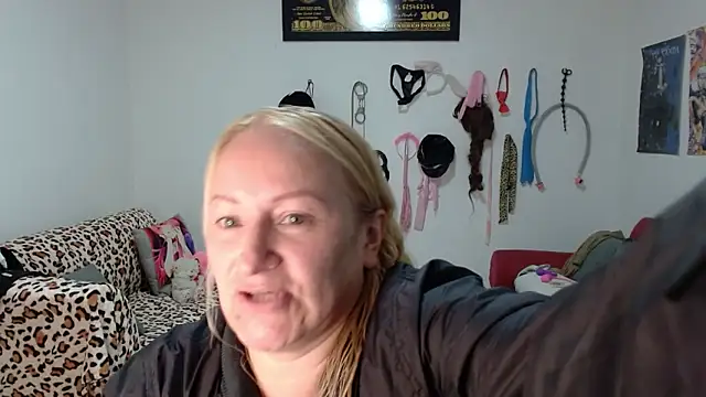 Snapshot of emperabigbootybigass chatting on March 2026 12:37:02 PM emperabigbootybigass online show from March 2026 12:37:02 PM