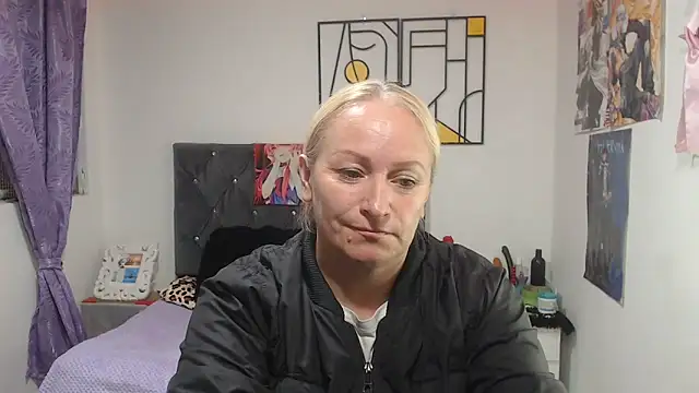 Snapshot of emperabigbootybigass chatting on June 2026 12:21:02 PM emperabigbootybigass online show from June 2026 12:21:02 PM