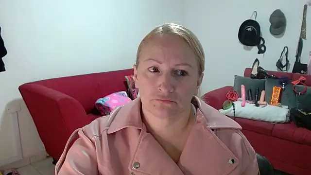 Snapshot of emperabigbootybigass chatting on February 2026 12:24:02 PM emperabigbootybigass online show from February 2026 12:24:02 PM