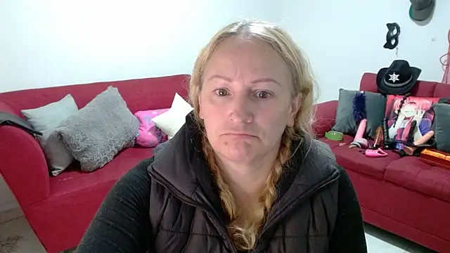 Snapshot of emperabigbootybigass chatting on February 2026 12:33:01 PM emperabigbootybigass online show from February 2026 12:33:01 PM